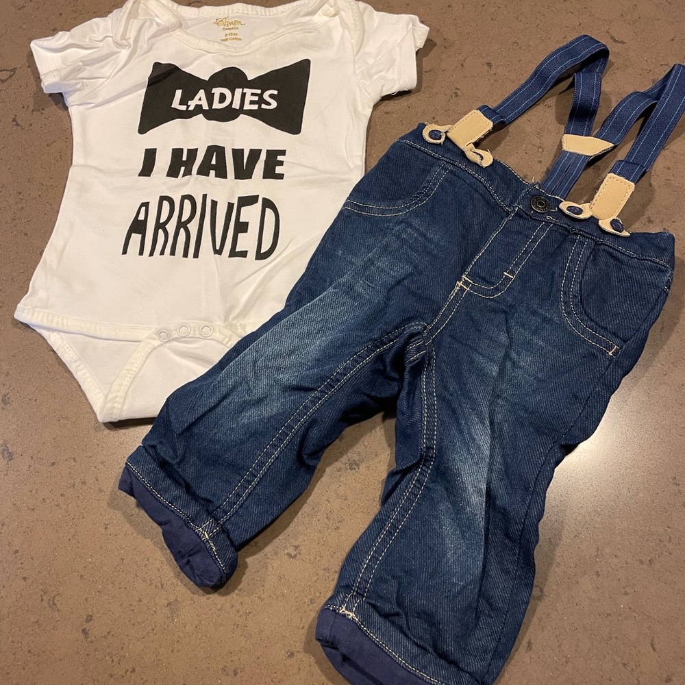 Baby Outfit Bundle - Picture 3 of 7